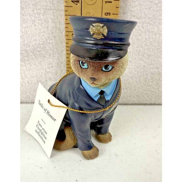 Hamilton Furr-Ever Firefighter Tails of Honor Resin Cat 4" Figurine Collectible - Picture 1 of 8